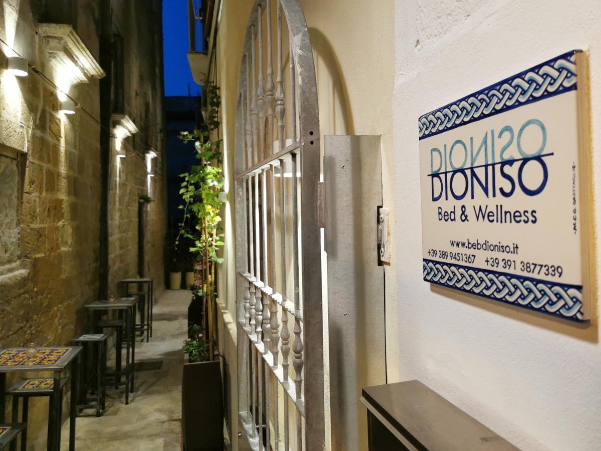 Dioniso Bed & Wellness Acomodação com café da manhã Taranto Exterior foto