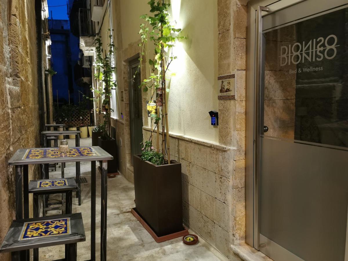 Dioniso Bed & Wellness Acomodação com café da manhã Taranto Exterior foto