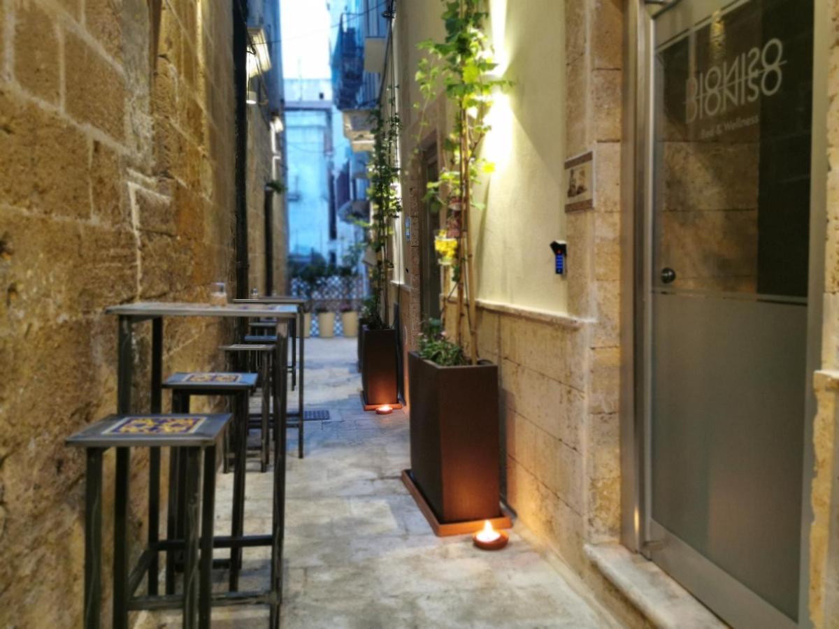 Dioniso Bed & Wellness Acomodação com café da manhã Taranto Exterior foto